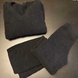 S/M aritzia retreat set